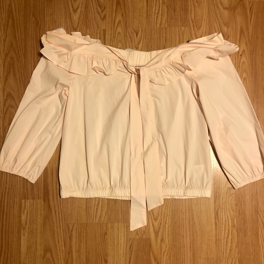 Longsleeve light pink blouse
